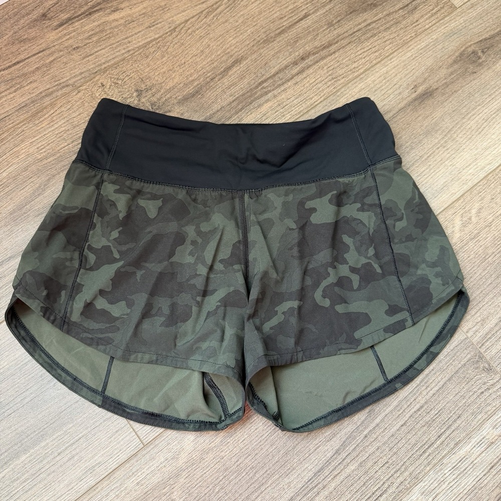 Lululemon Women's Speed Up Short Long 4" Sz 2 incognito Camo Green LW7AVNT